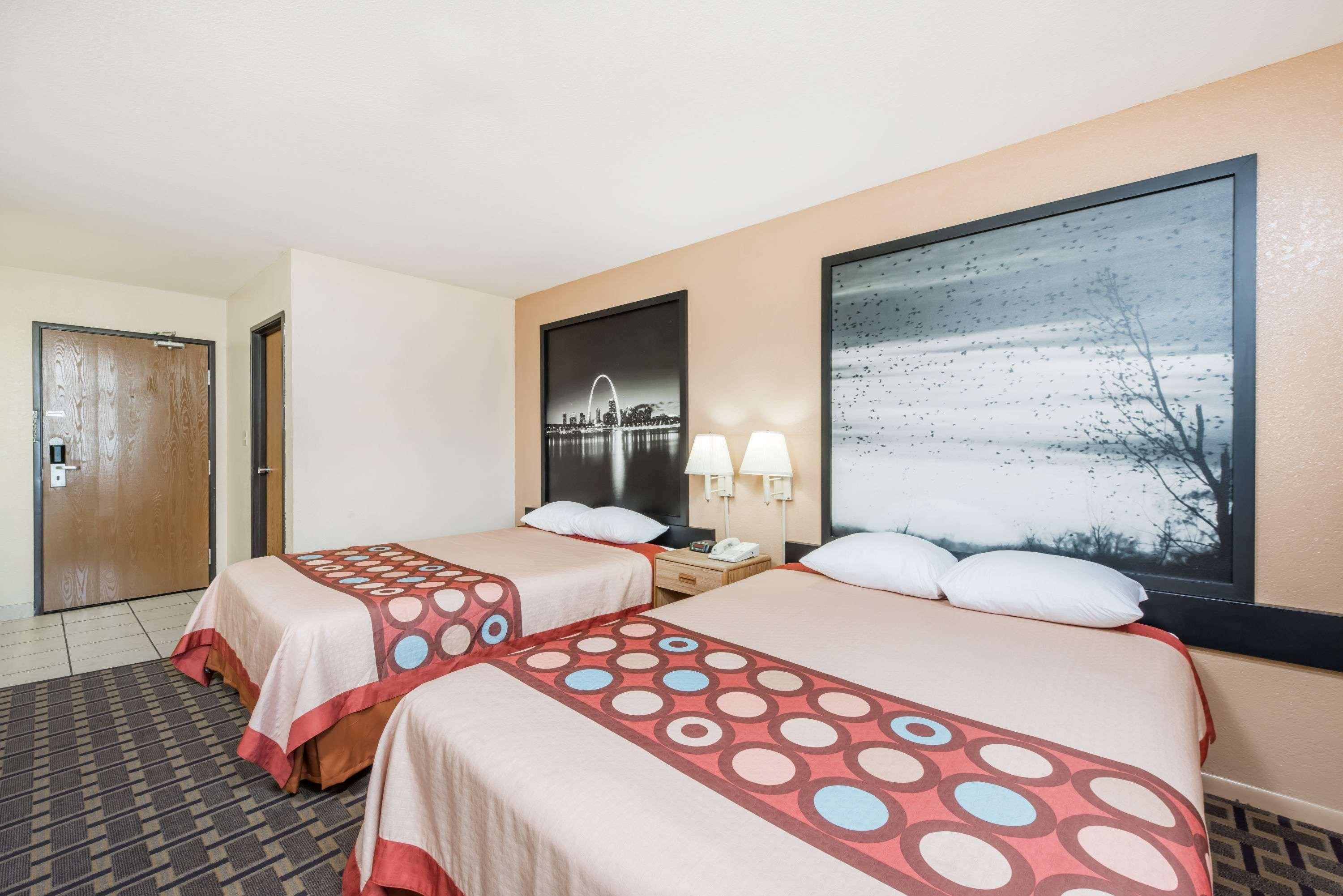 Super 8 By Wyndham Lebanon Hotel Екстериор снимка