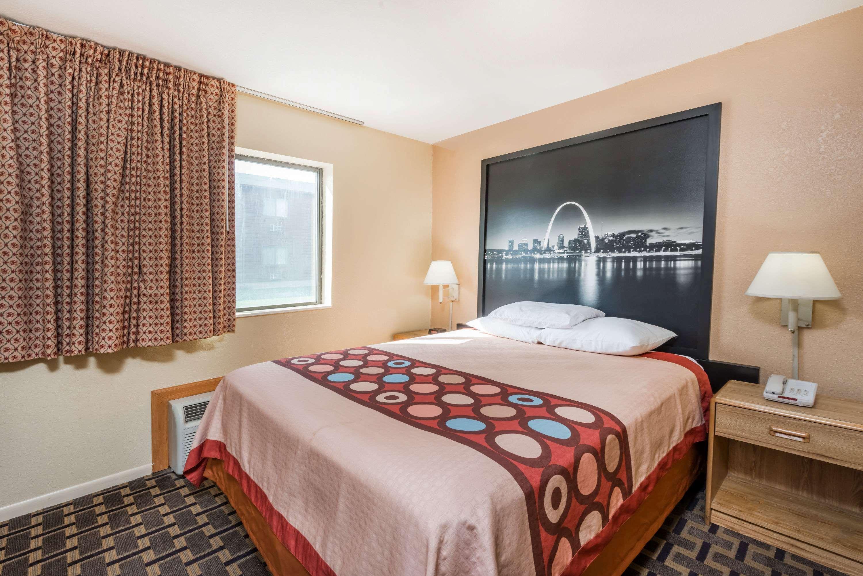 Super 8 By Wyndham Lebanon Hotel Екстериор снимка